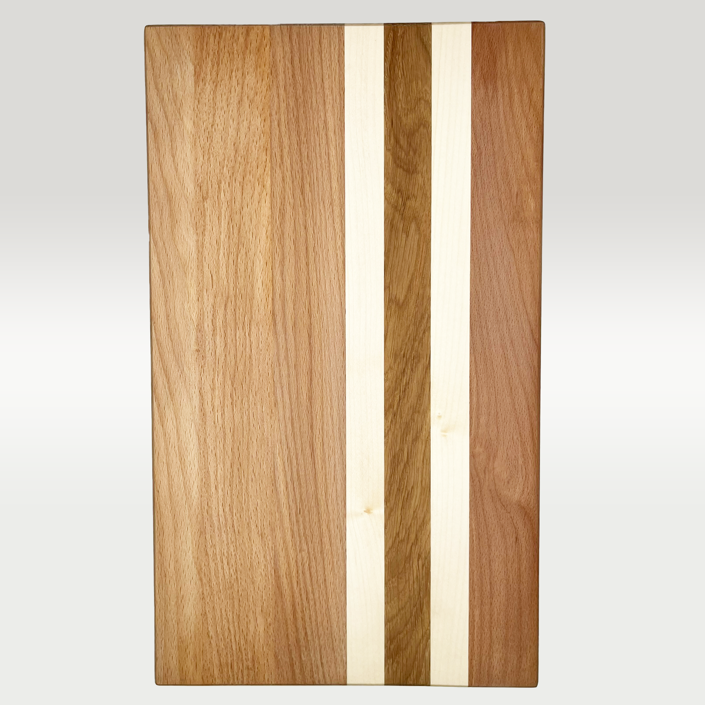 Large cutting board made of beech, maple and oak 